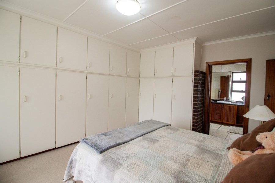 3 Bedroom Property for Sale in Vincent Heights Eastern Cape